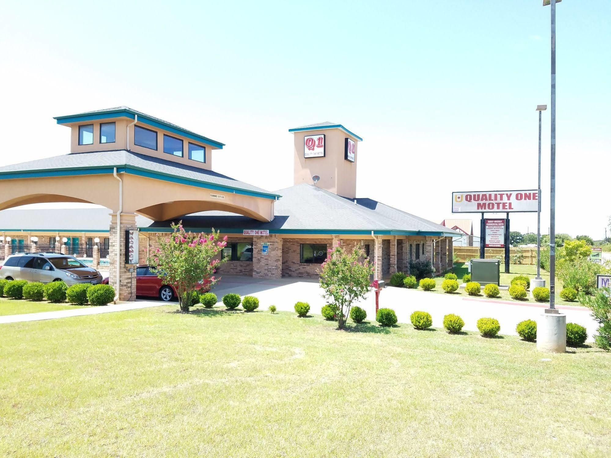 Quality One Motel Weatherford Buitenkant foto