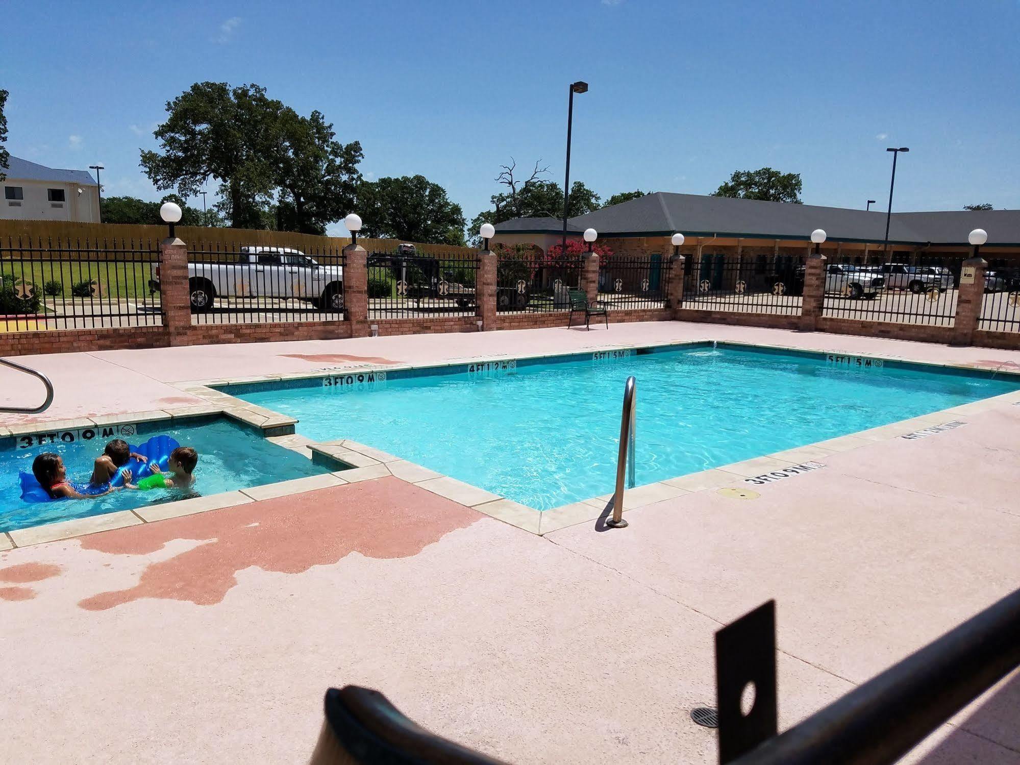Quality One Motel Weatherford Buitenkant foto